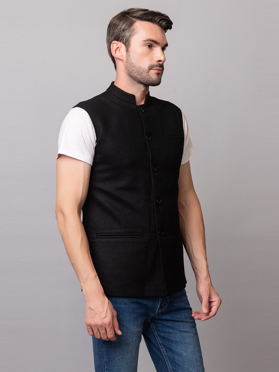 SLEEVELESS BUTTONED JACKET - Image 3