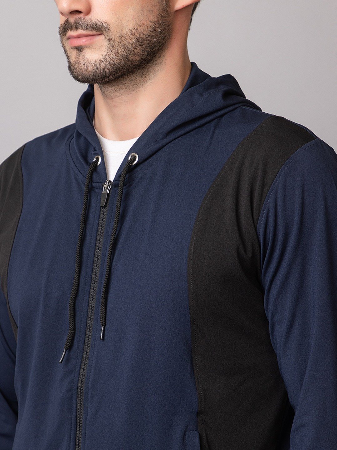 SPORTSHIELD HOODED JACKET - Image 6
